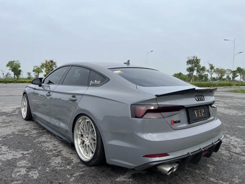 盐城17年奥迪A59