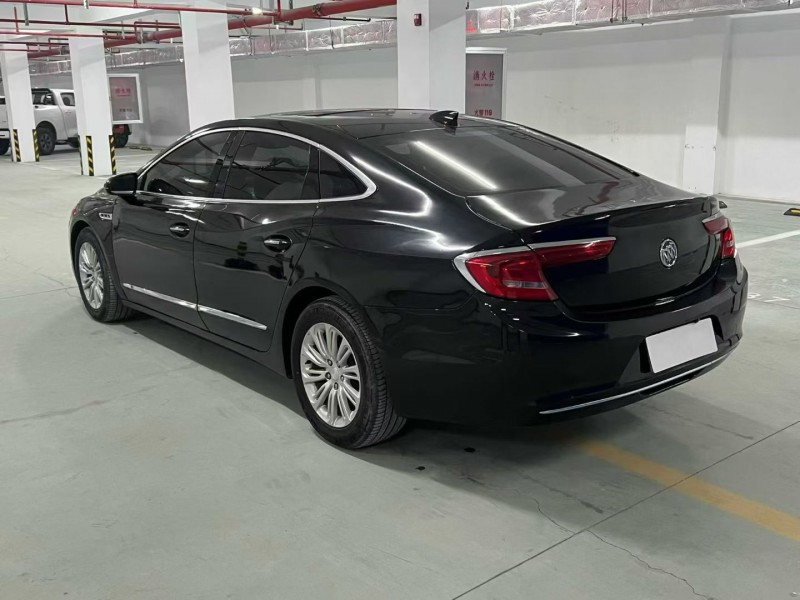 宿迁18年别克君越8