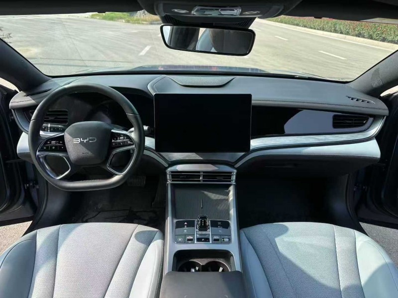 潍坊23年比亚迪海豹5