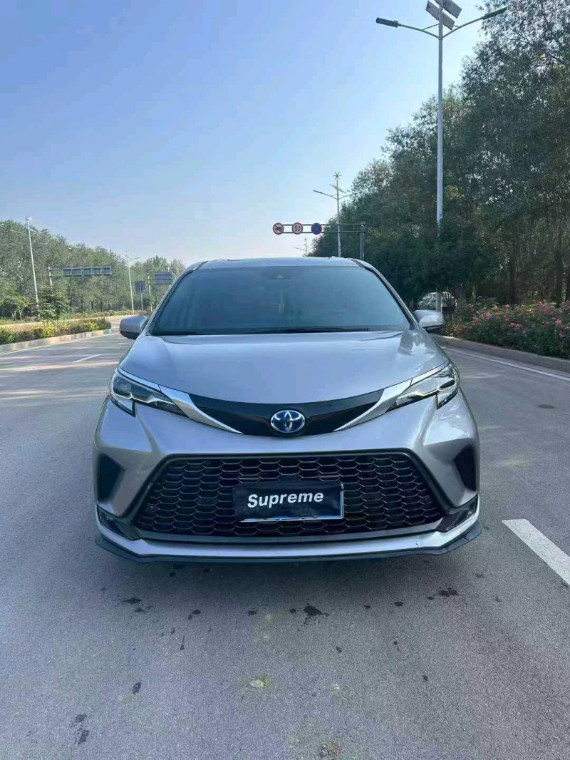 枣庄23年丰田格瑞维亚1