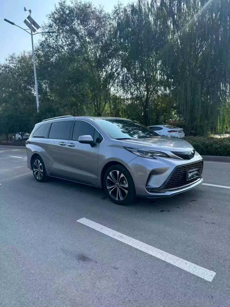 枣庄23年丰田格瑞维亚2