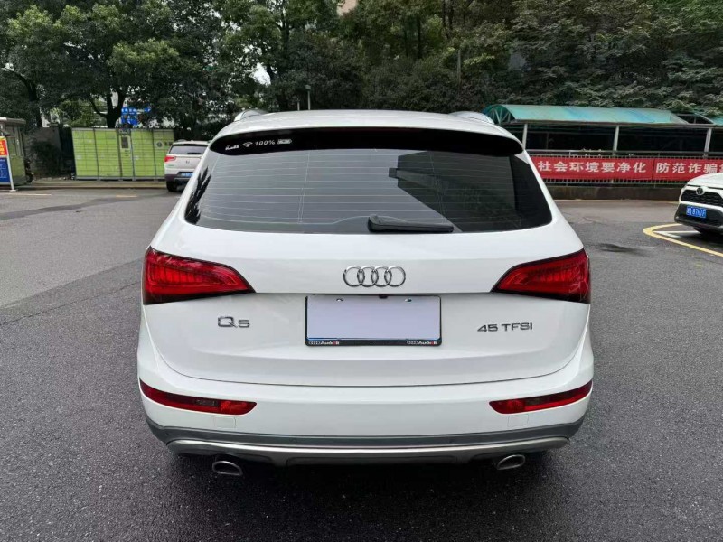长沙17年奥迪Q55