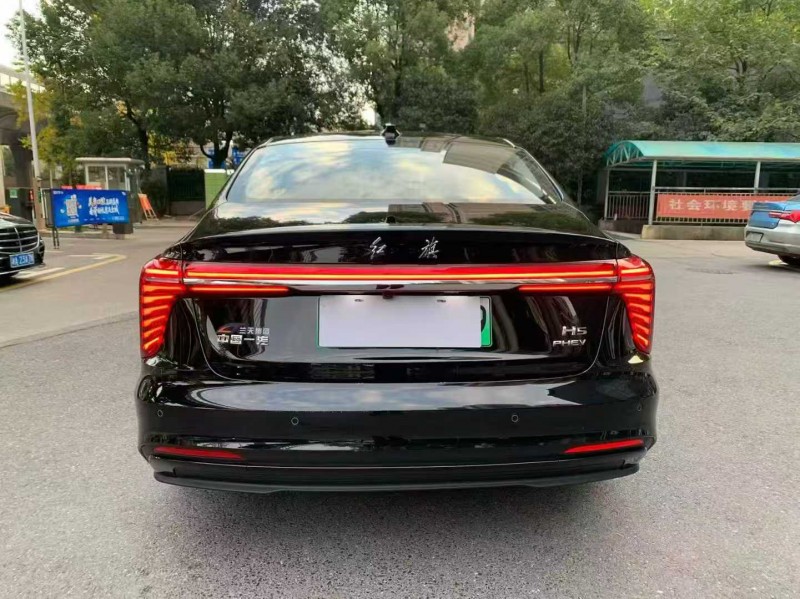 长沙25年红旗H55