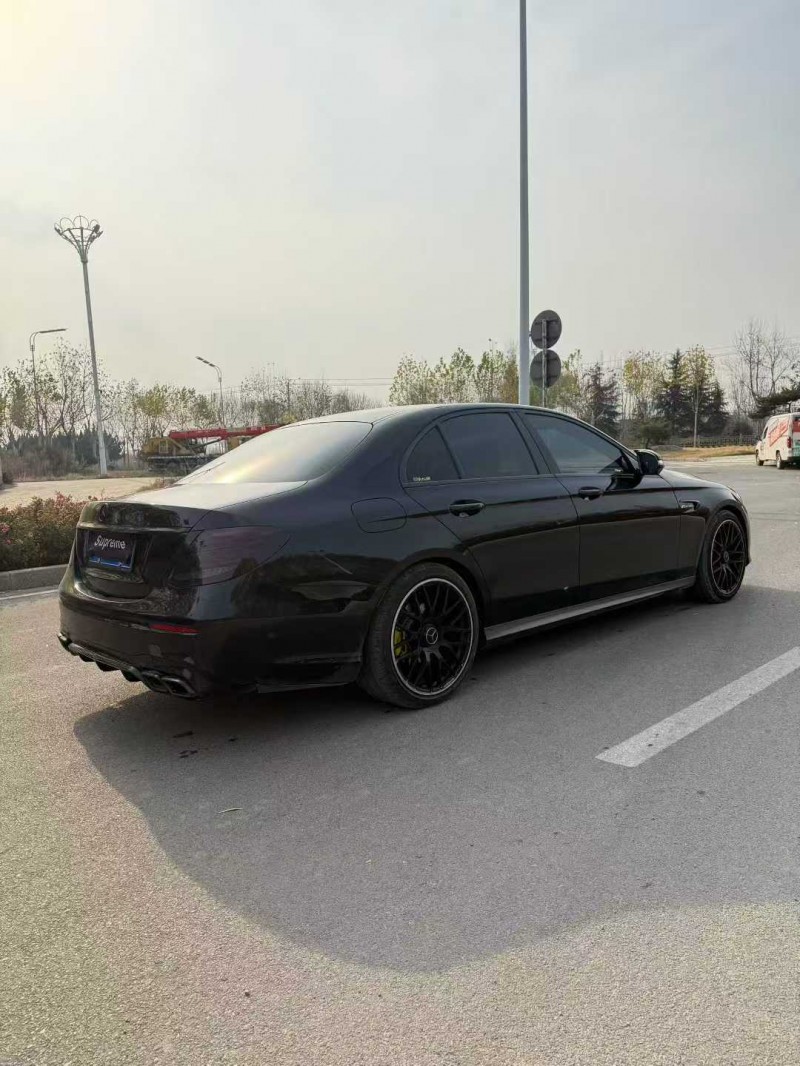 东营18年奔驰E9
