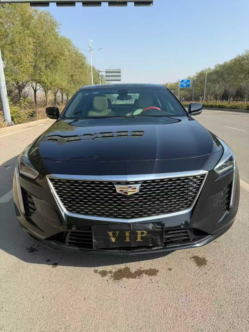 济宁21年凯迪拉克CT61