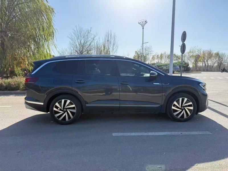 淄博23年大众揽境8