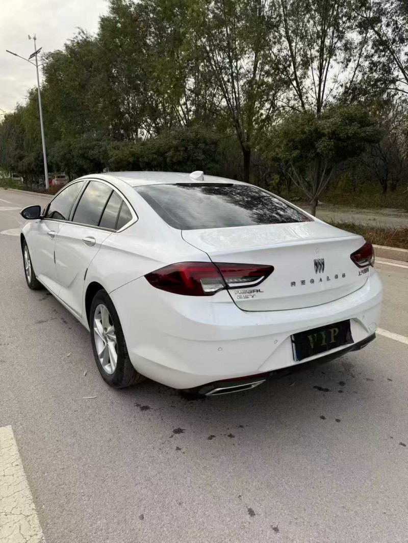 枣庄23年别克君威8