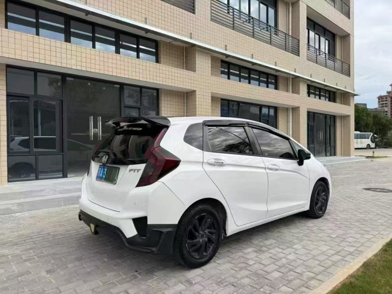 广州14年本田飞度5