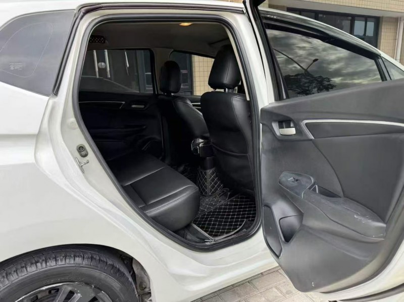 广州14年本田飞度8