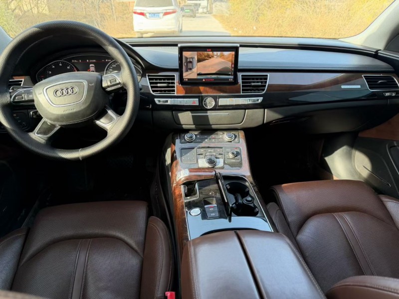 邢台16年奥迪A8L4