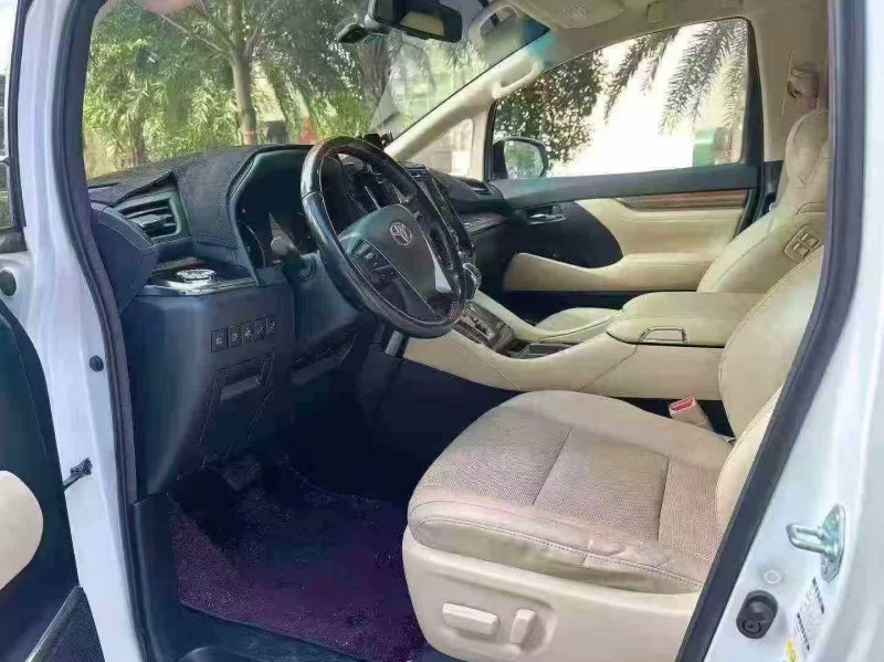 广州18年丰田埃尔法6