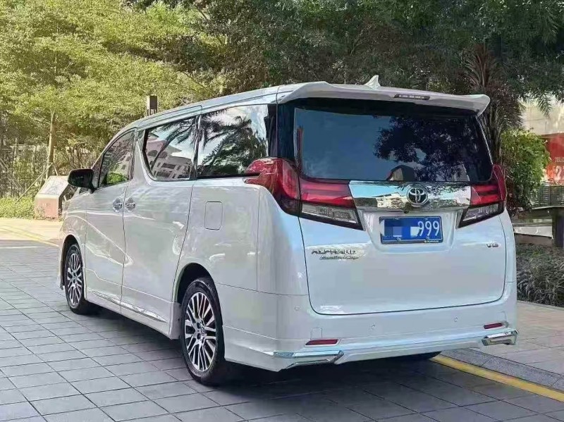 广州18年丰田埃尔法7