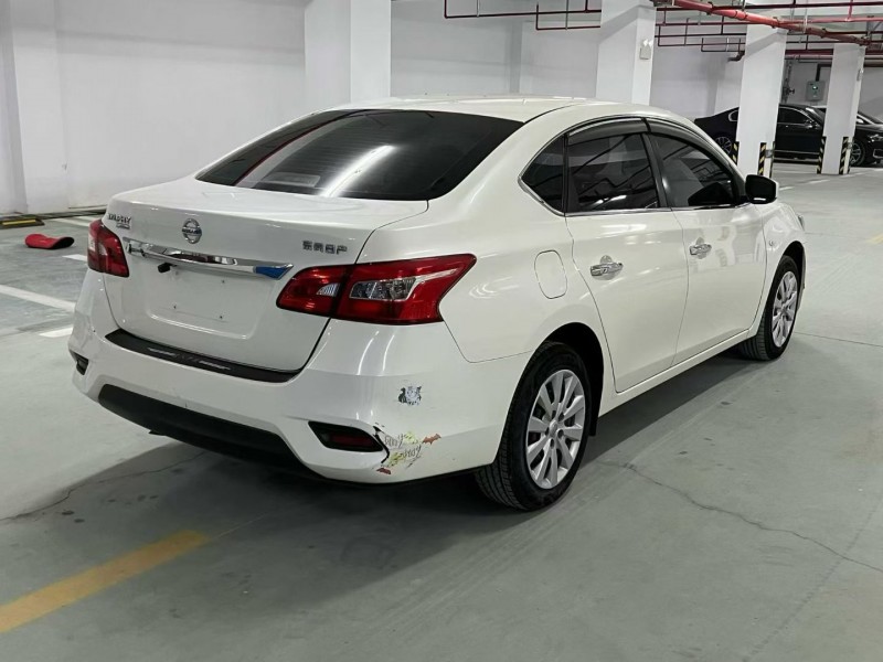 宿迁21年日产轩逸8