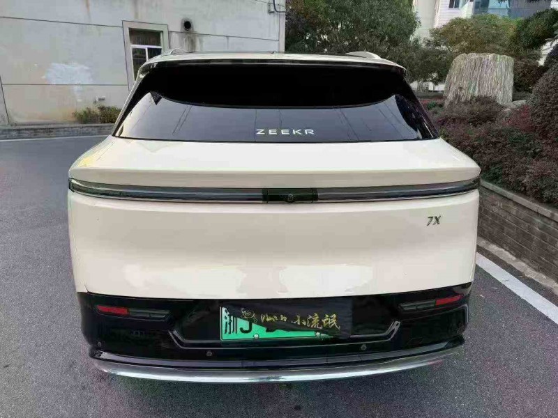 潍坊25年极氪汽车7X9