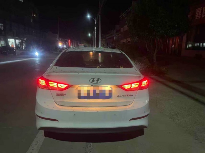 南昌19年现代领动9