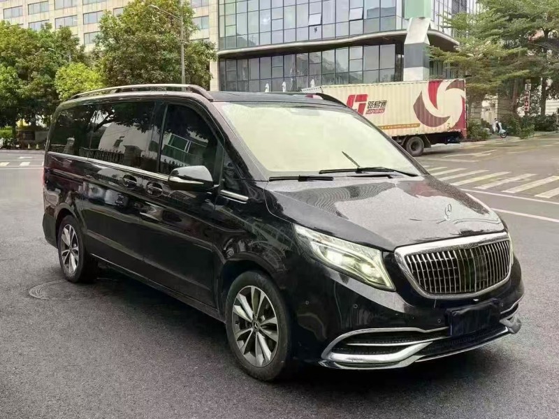 广州22年奔驰V2