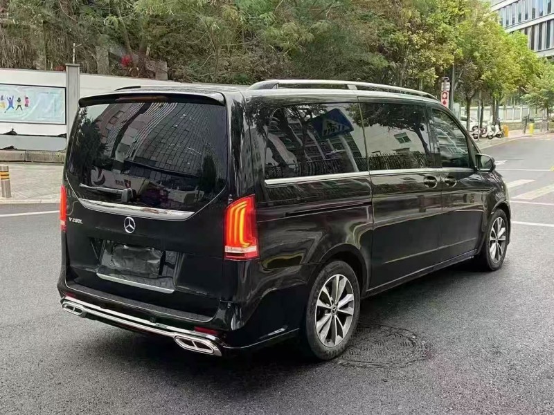 广州22年奔驰V8