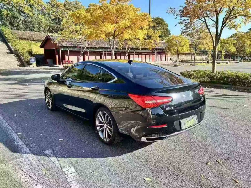 嘉兴19年红旗H58