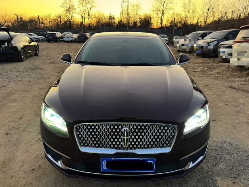 青岛18年林肯MKZ1