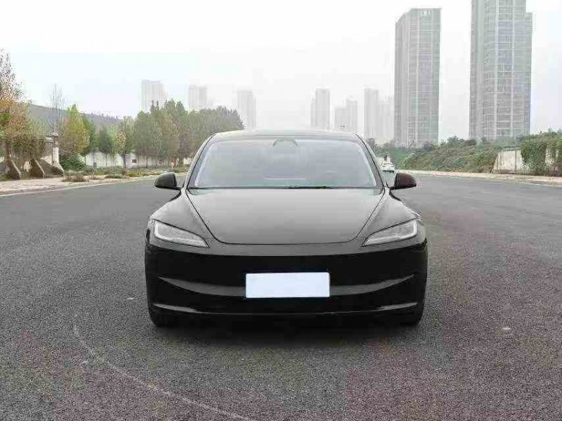 吉安24年特斯拉MODEL 31