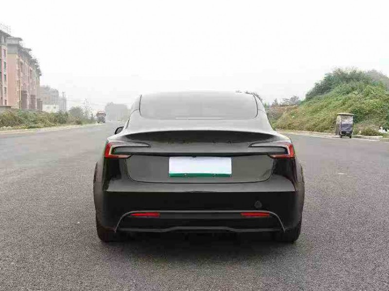 吉安24年特斯拉MODEL 39