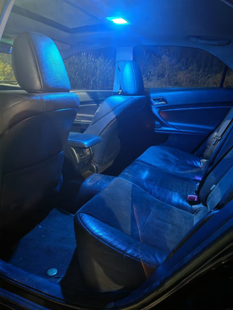 南昌17年丰田锐志5