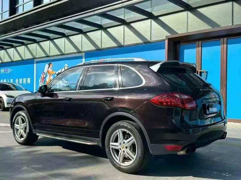 广州14年保时捷卡宴7