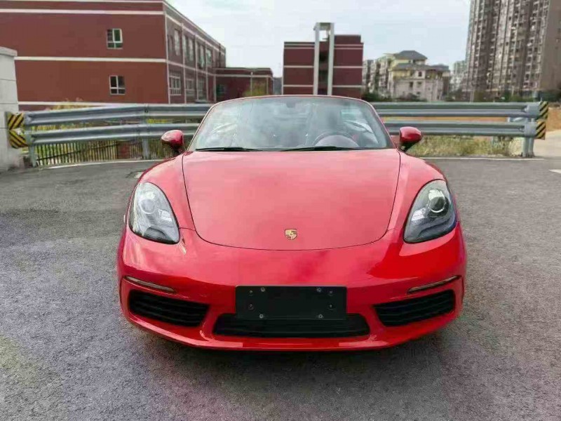 吉安17年保时捷7181