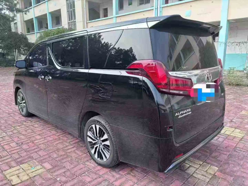 赣州19年丰田埃尔法7