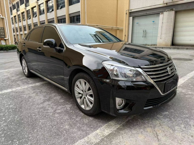 广州14年丰田皇冠2