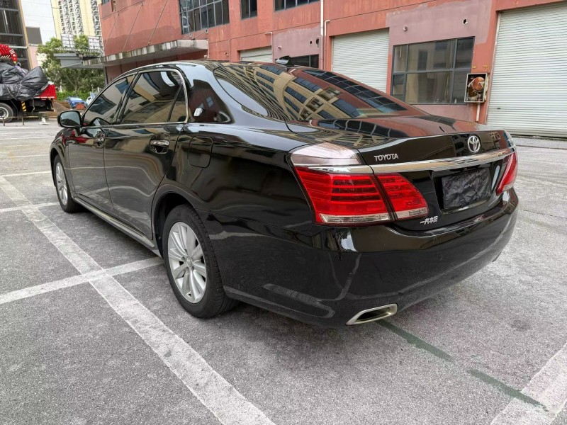 广州14年丰田皇冠7