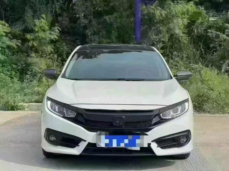 汕头19年本田思域1