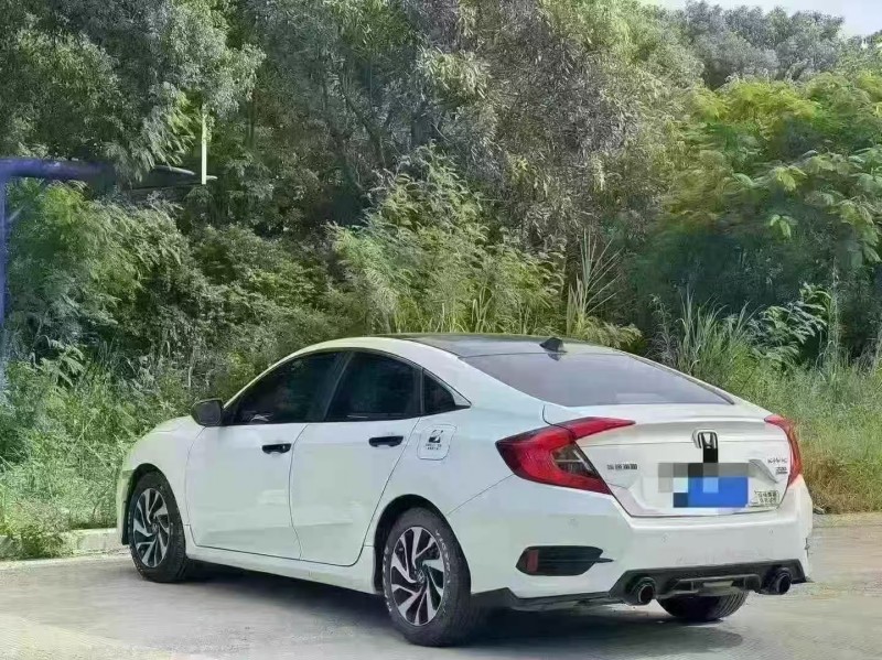 汕头19年本田思域8