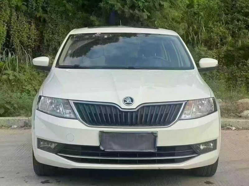 汕头18年斯柯达昕动1