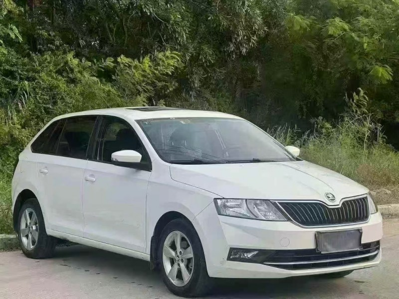 汕头18年斯柯达昕动2