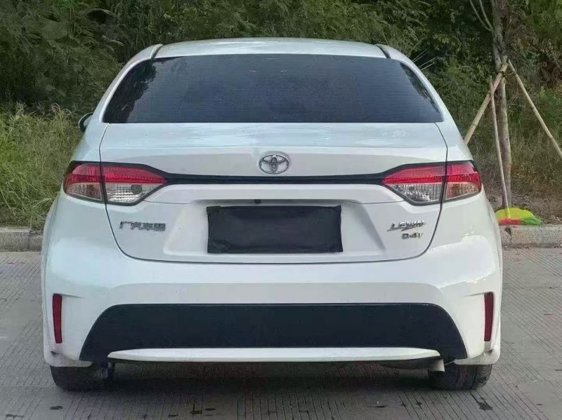 汕头22年丰田雷凌9