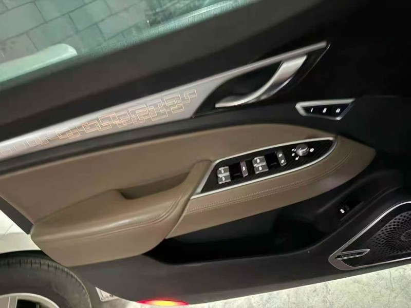 九江19年吉利博瑞7