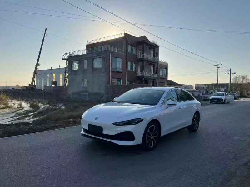 邢台25年荣威D73