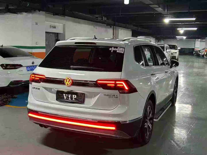 成都17年大众途观7