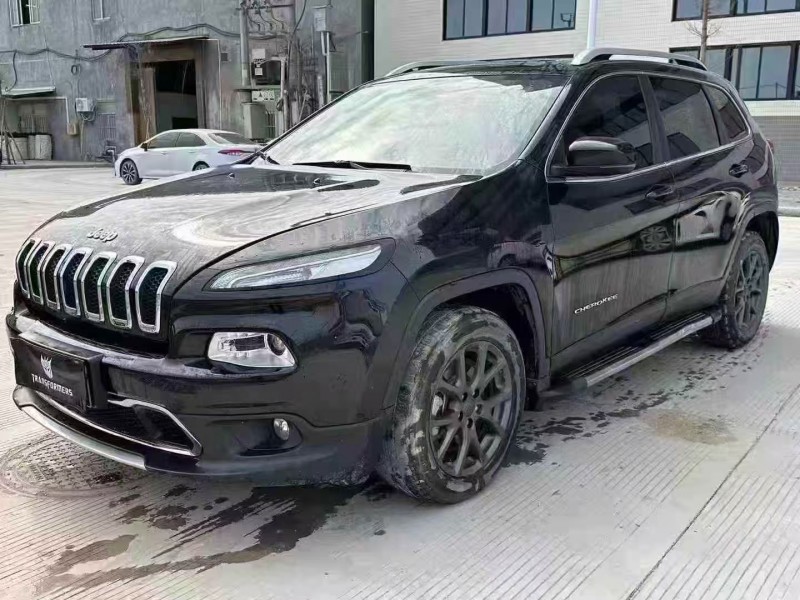 汕头20年Jeep自由光3