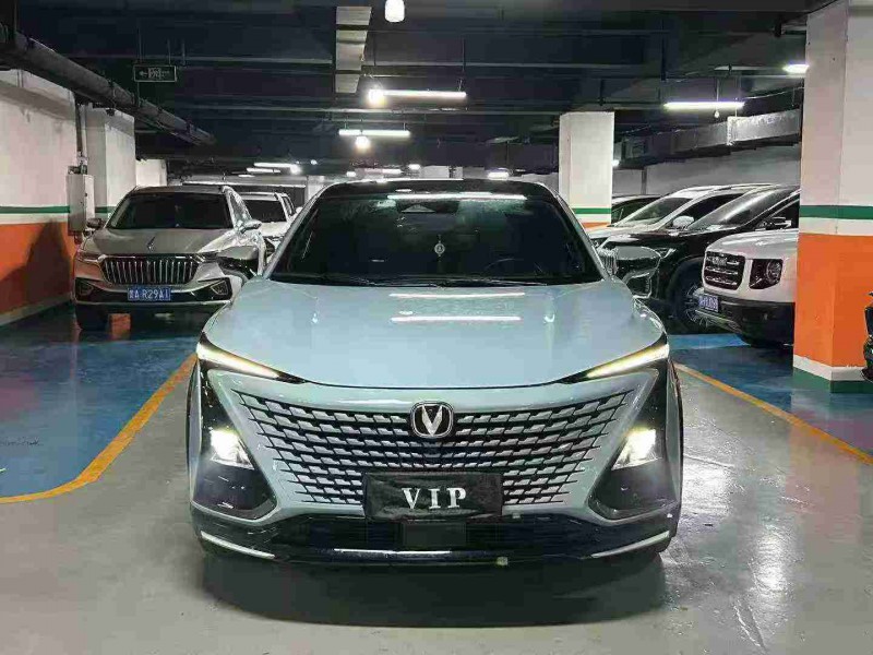 成都23年长安汽车UNI1