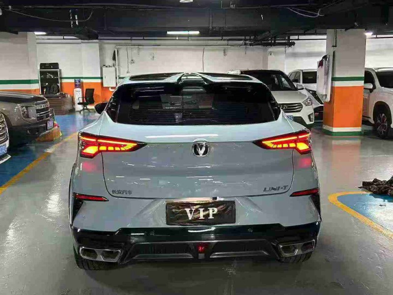 成都23年长安汽车UNI7