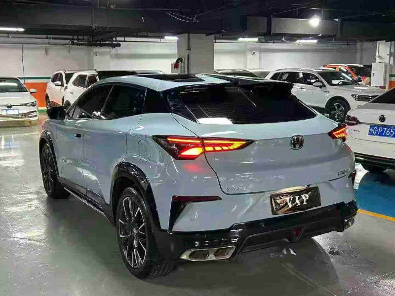 成都23年长安汽车UNI9