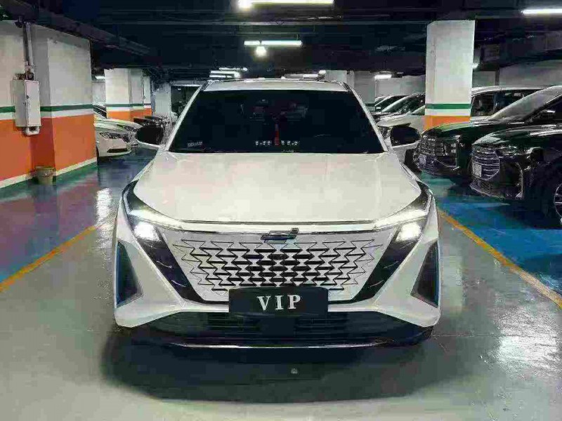 成都23年长安汽车欧尚1