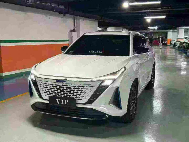 成都23年长安汽车欧尚2