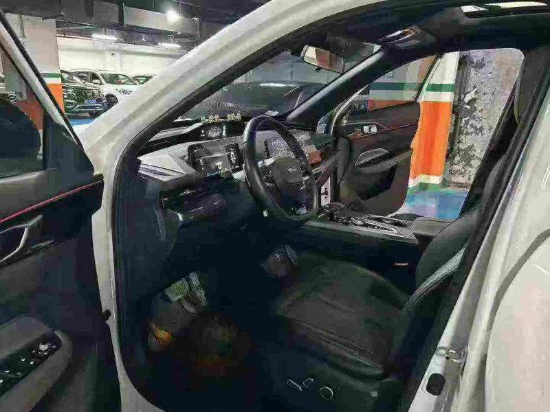 成都23年长安汽车欧尚4