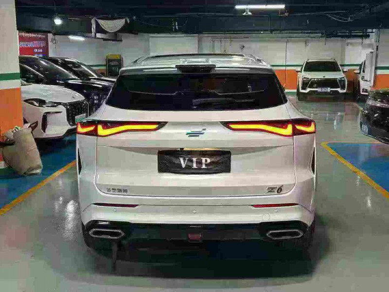 成都23年长安汽车欧尚8