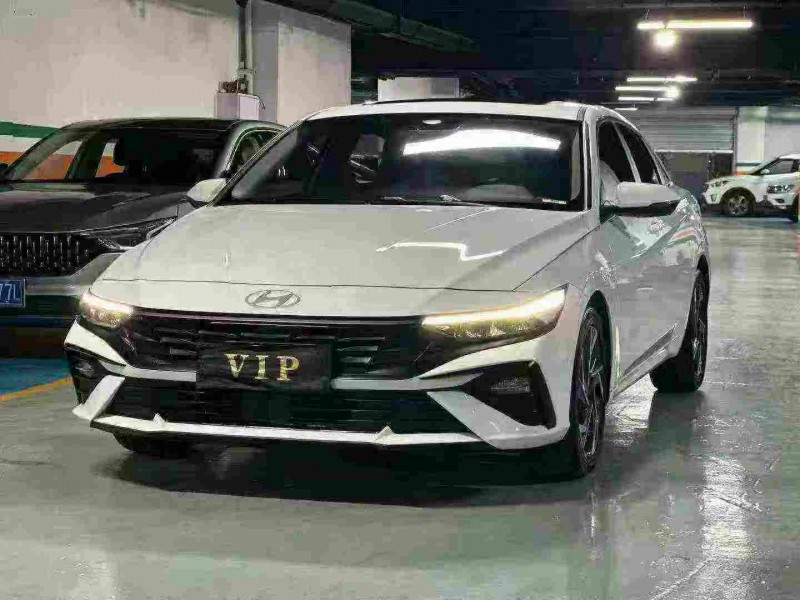 成都24年现代伊兰特2