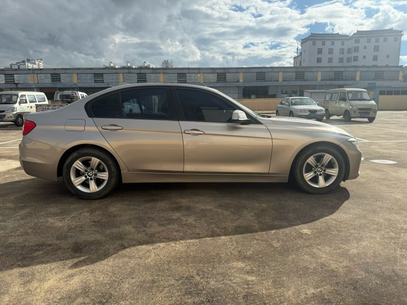 玉溪15年宝马3系8