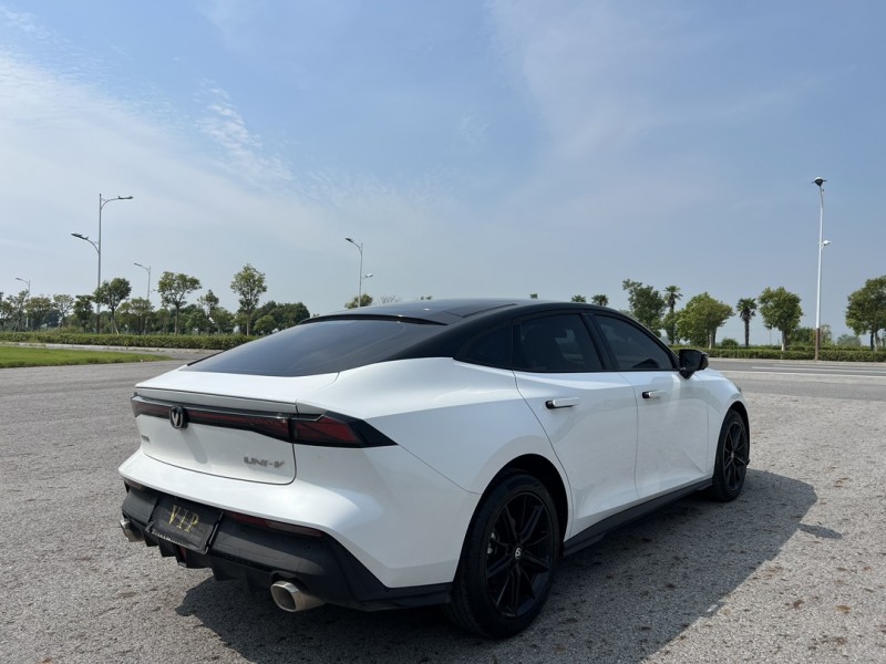 盐城23年长安汽车UNI8